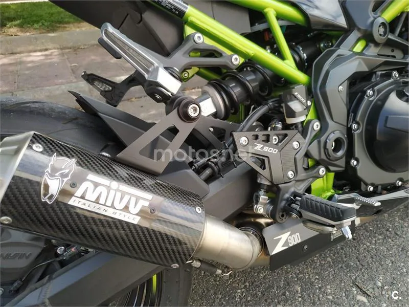 Kawasaki Z900 - Vista 4