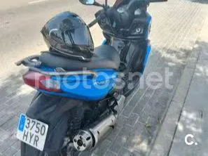 Kymco K-XCT 125i - Vista 3