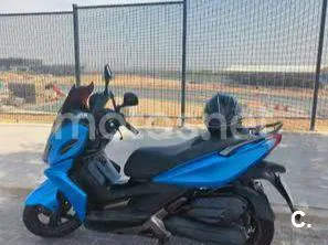 Kymco K-XCT 125i - Vista 8