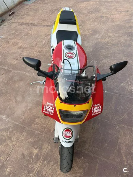Suzuki RGV250 - Vista 9