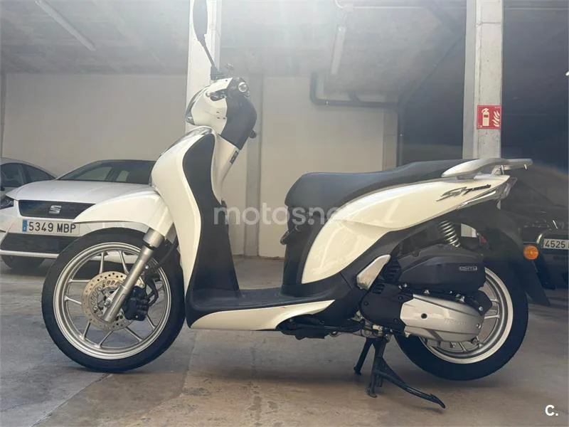 Honda SH125i - Vista 4