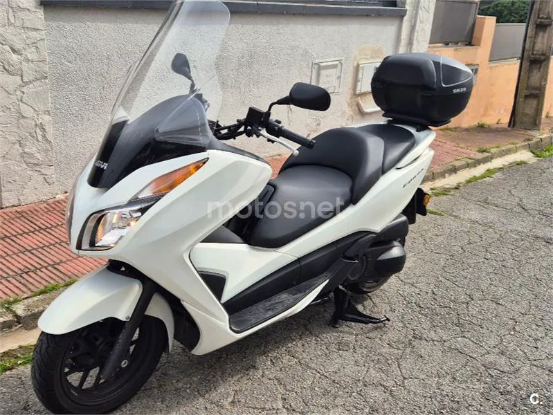 Honda Forza 300 - Vista 7