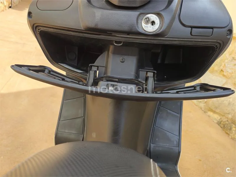 Suzuki Burgman 125 - Vista 5