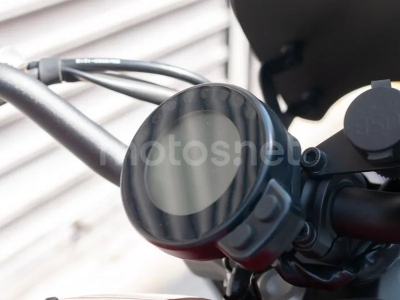 Yamaha XSR700 - Vista 16