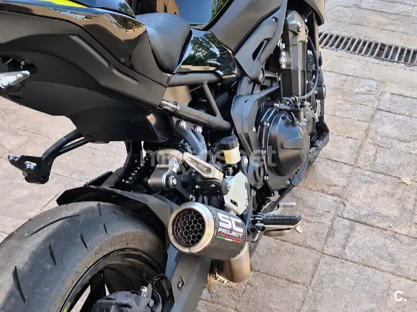 Kawasaki Z900 - Vista 3