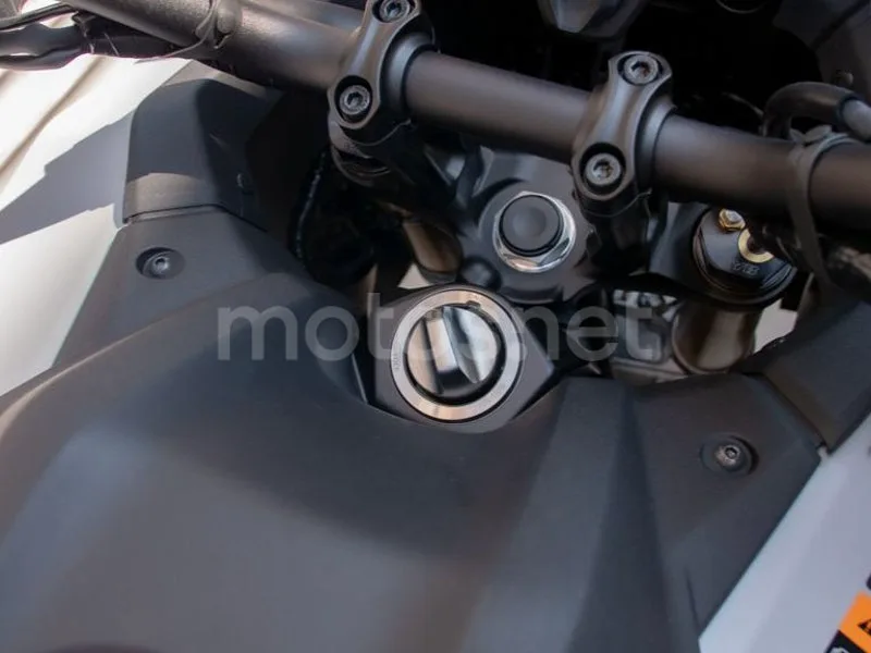 Yamaha Tracer 9 - Vista 12