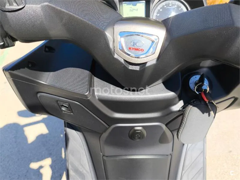 Kymco X-Town CT 300 - Vista 9