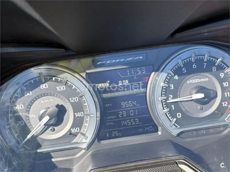 Honda Forza 125 - Vista 8