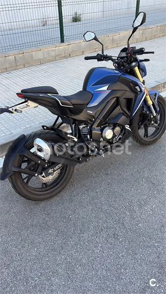 Keeway RKF 125 - Vista 5