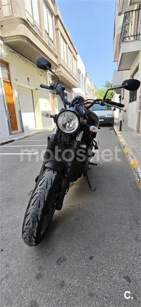 Yamaha XSR700 - Vista 4