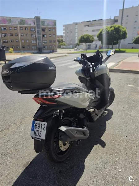 Honda Forza 125 - Vista 5