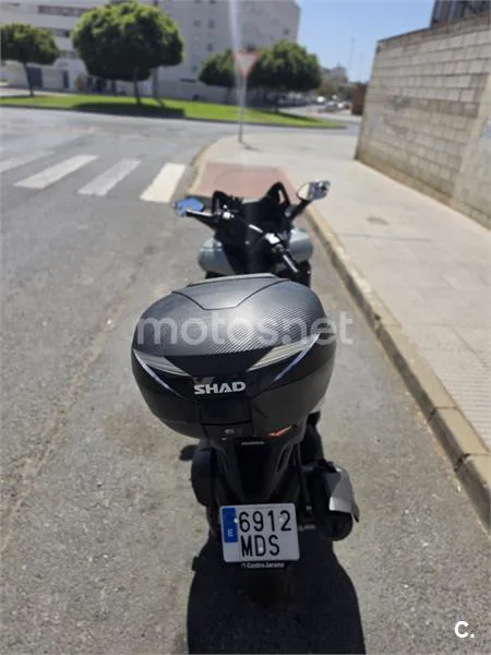 Honda Forza 125 - Vista 7