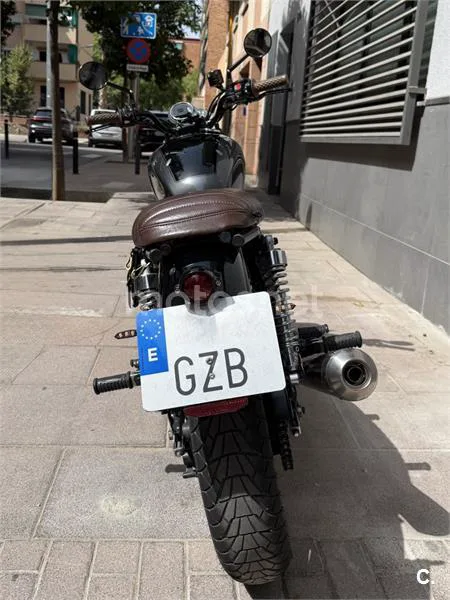 Triumph Bonneville SE - Vista 6