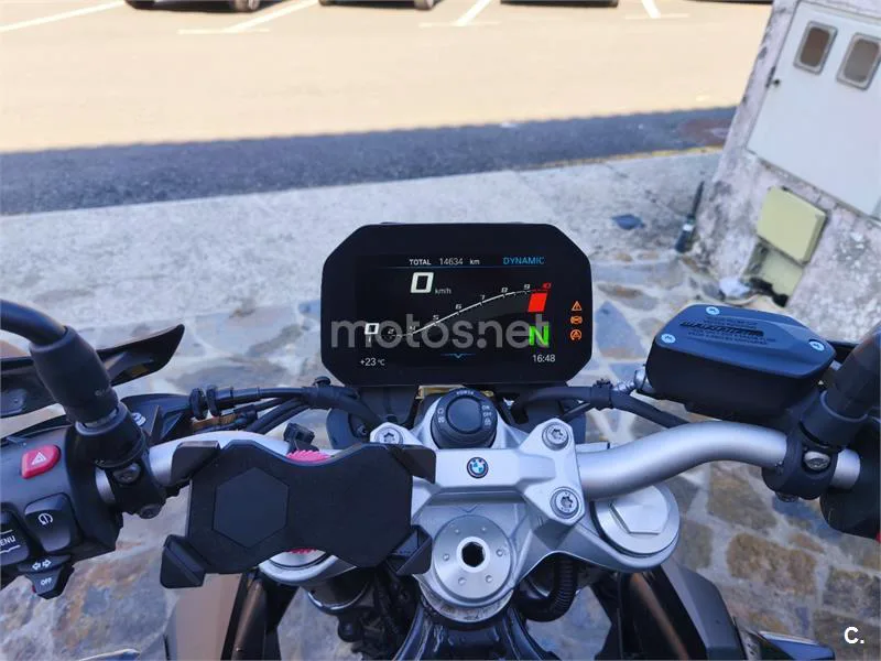 BMW F 900 R - Vista 3