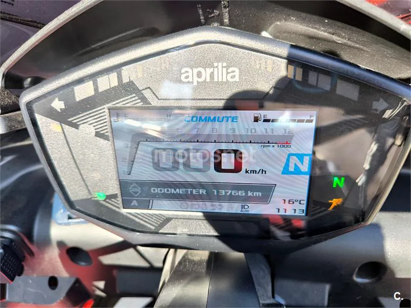 Aprilia Tuono 660 - Vista 7