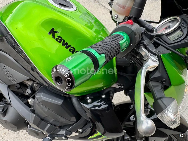 Kawasaki Z750 - Vista 8