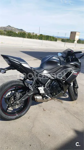 Kawasaki Ninja 650 - Vista 14