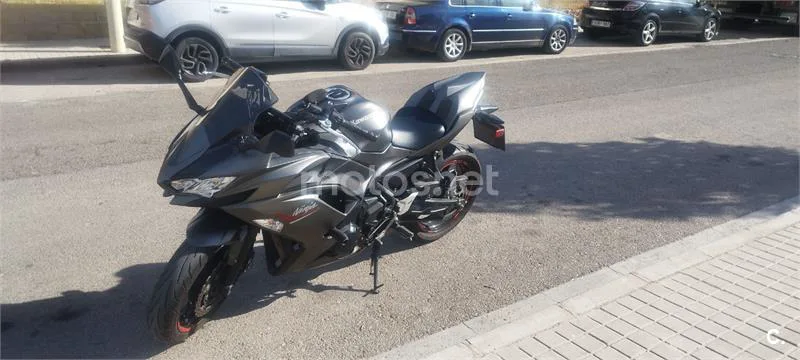 Kawasaki Ninja 650 - Vista 5
