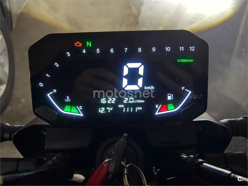 Voge 125R - Vista 3