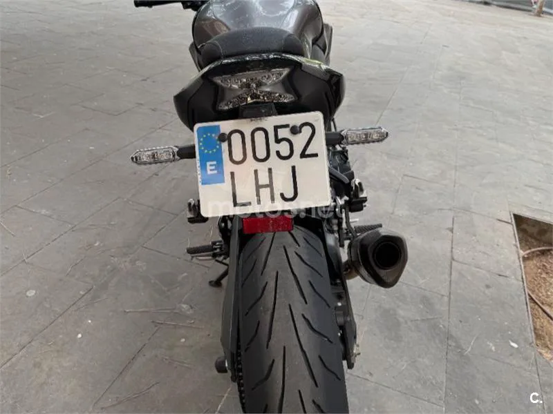 Kawasaki Z900 - Vista 3