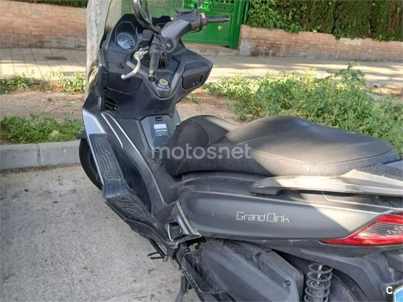 Kymco Grand Dink 300 - Vista 3