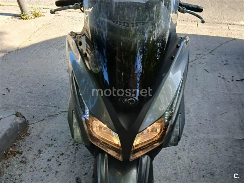 Kymco Grand Dink 300 - Vista 4