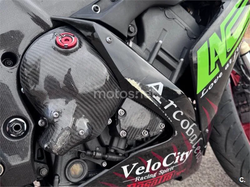 Yamaha YZF-R1 - Vista 12