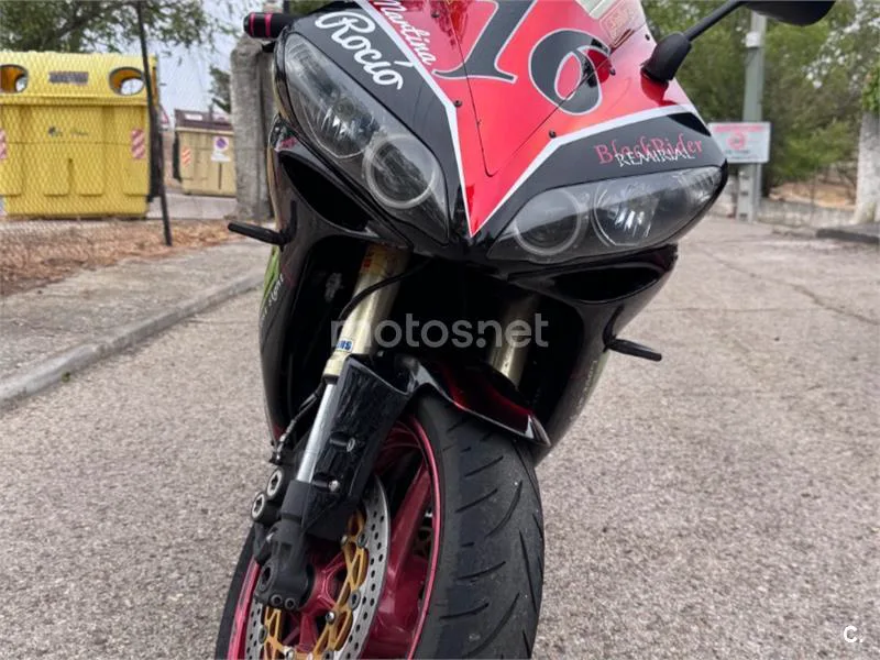 Yamaha YZF-R1 - Vista 13