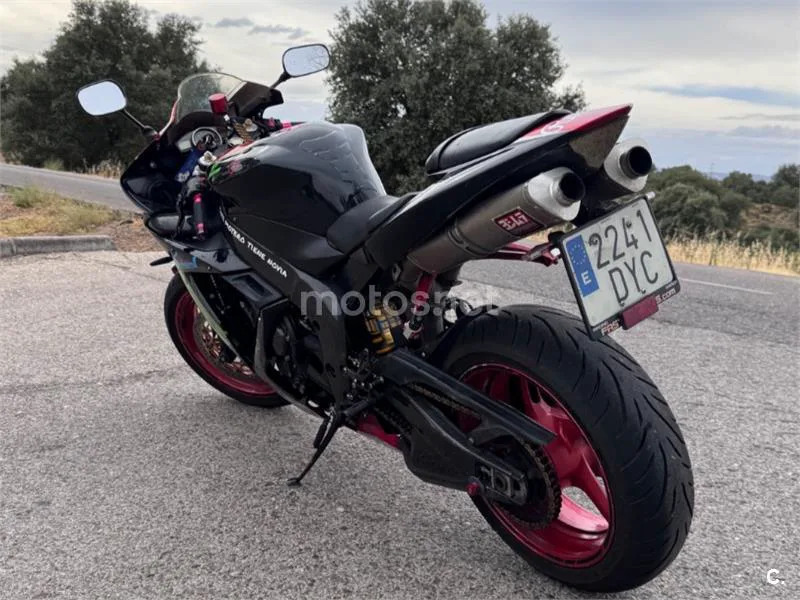 Yamaha YZF-R1 - Vista 3