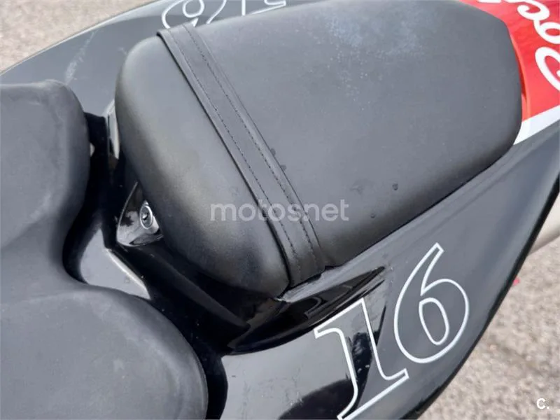 Yamaha YZF-R1 - Vista 6