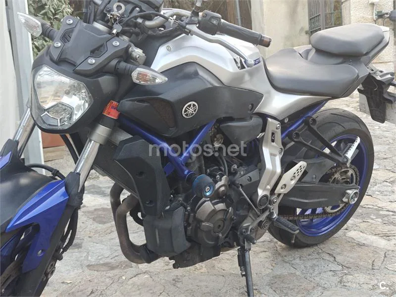 Yamaha MT-07 - Vista 3