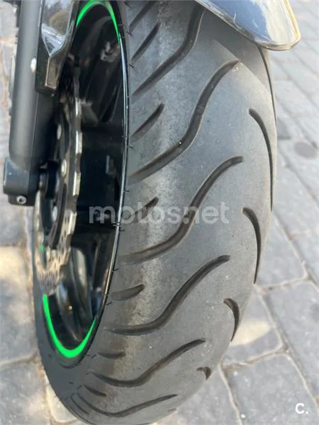Kawasaki Ninja 650 - Vista 8