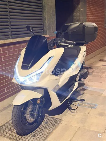 Honda PCX125 - Vista 3