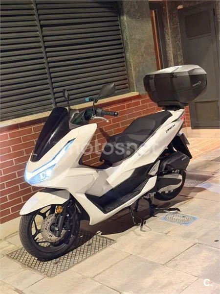 Honda PCX125 - Vista 6