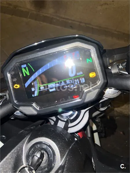 Kawasaki Z650 - Vista 3