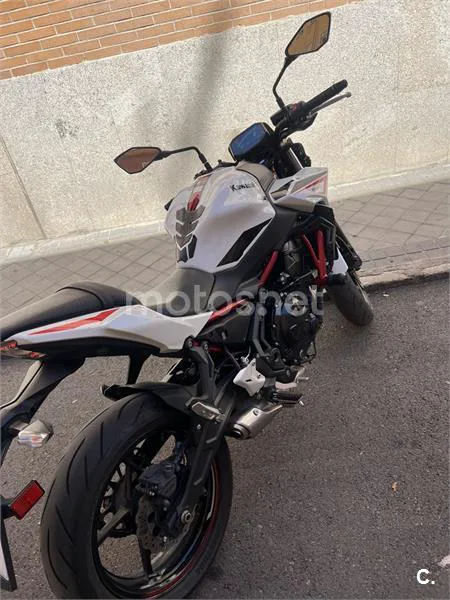Kawasaki Z650 - Vista 4
