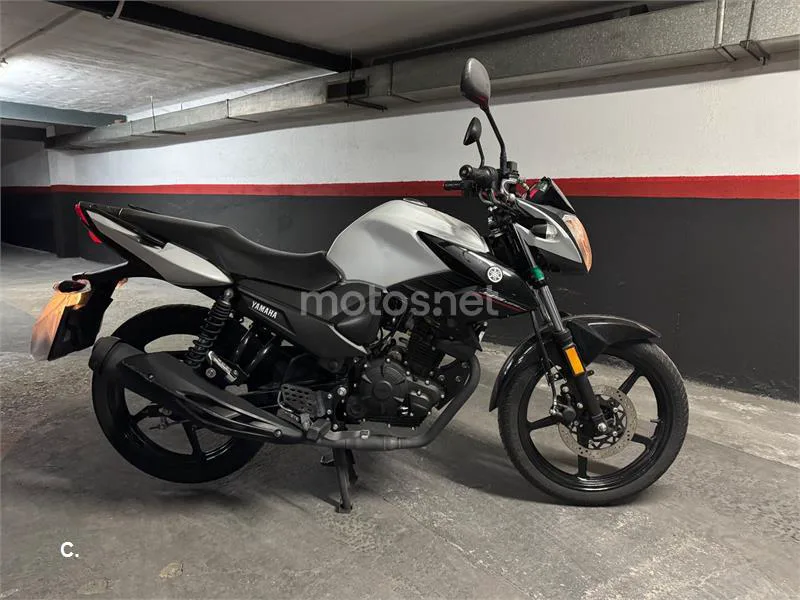 Yamaha YS125 - Vista 3