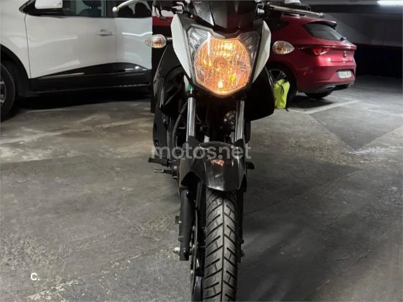 Yamaha YS125 - Vista 4
