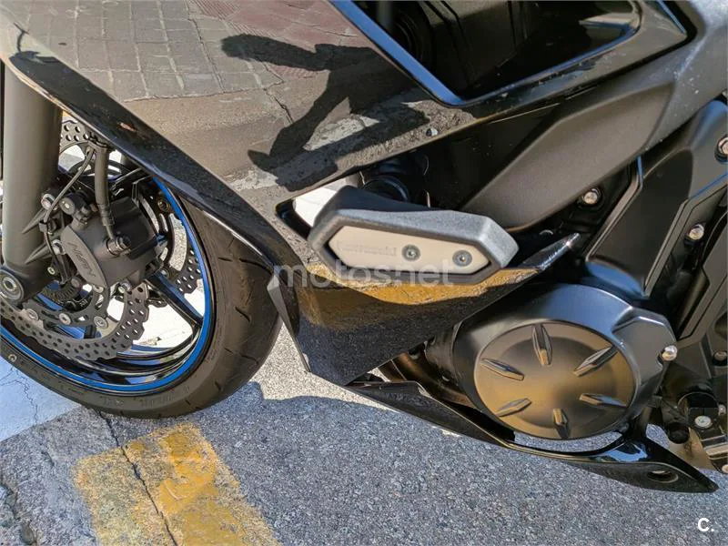 Kawasaki Ninja 650 - Vista 8