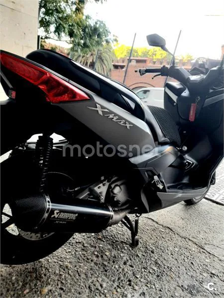 Yamaha XMAX 250 - Vista 6