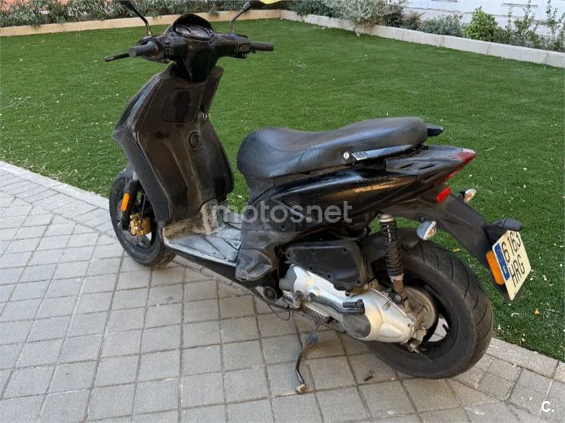 Piaggio Typhoon 125 - Vista 3