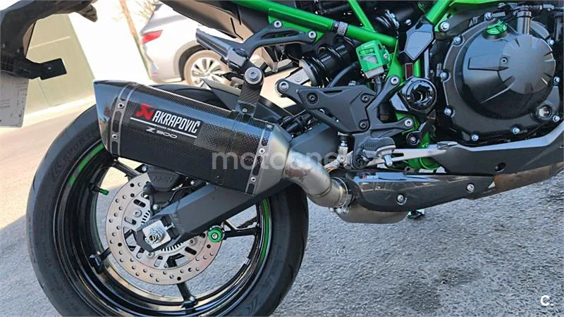 Kawasaki Z900 - Vista 5