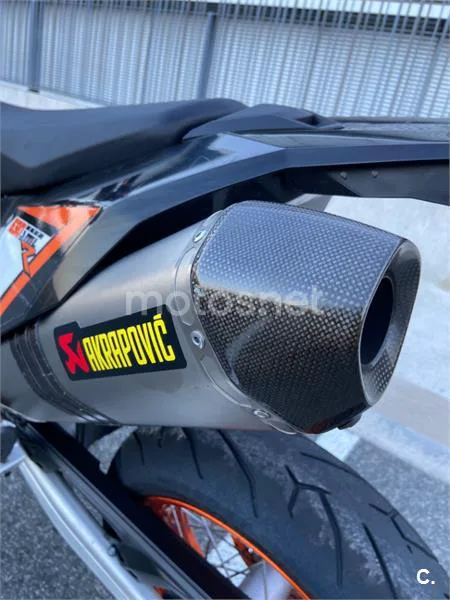 KTM 690 SMC R - Vista 6