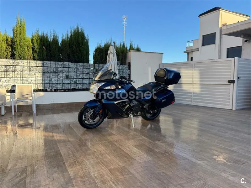 Triumph Trophy SE - Vista 14