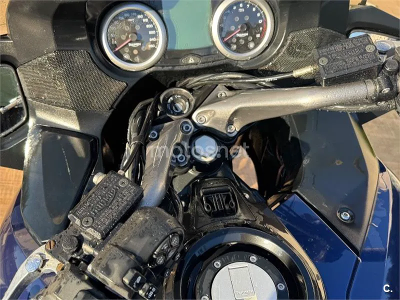 Triumph Trophy SE - Vista 8