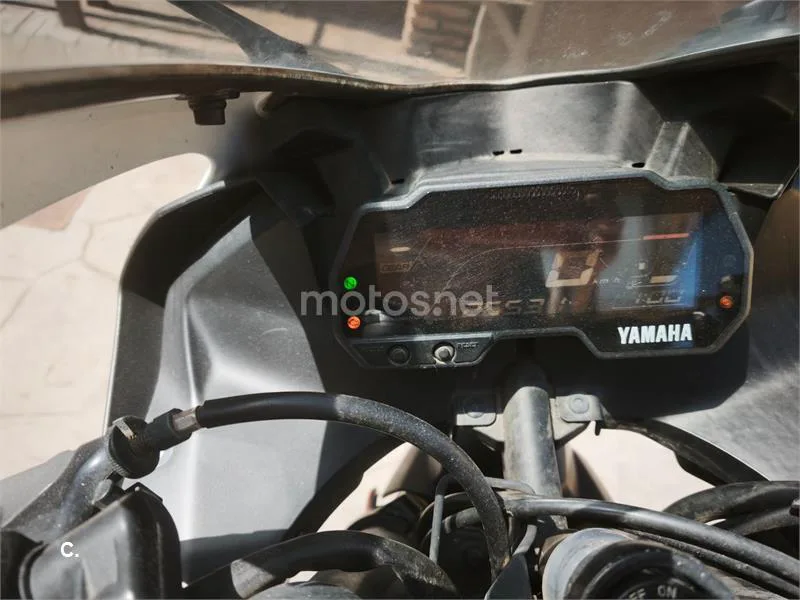 Yamaha YZF-R125 - Vista 3