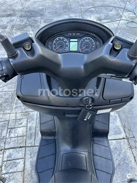 Suzuki Burgman 125 - Vista 4