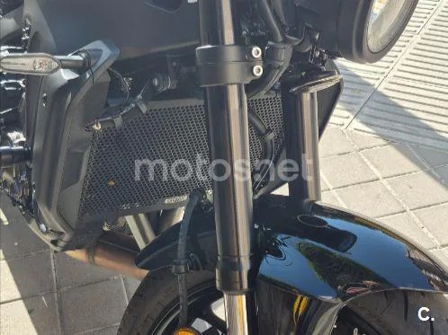 Yamaha XSR900 - Vista 3