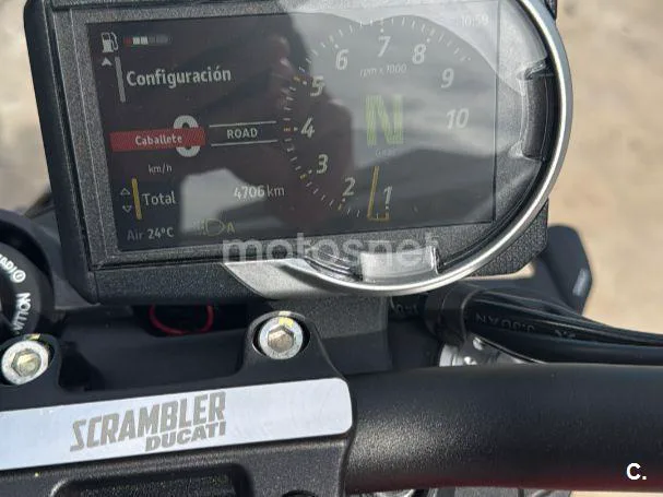 Ducati Scrambler - Vista 4