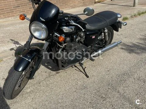 Triumph Bonneville - Vista 3